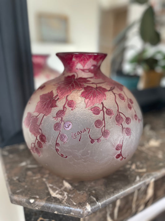 François Théodore Legras (1839 - 1916) vase boule de la série Rubis