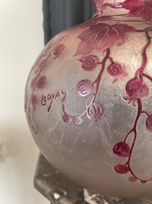 François Théodore Legras (1839 - 1916) vase boule de la série Rubis