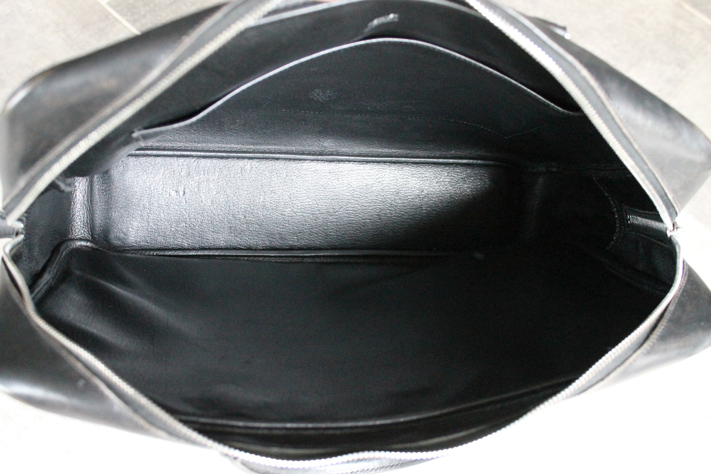 Hermès cartable modèle plume en box noir
