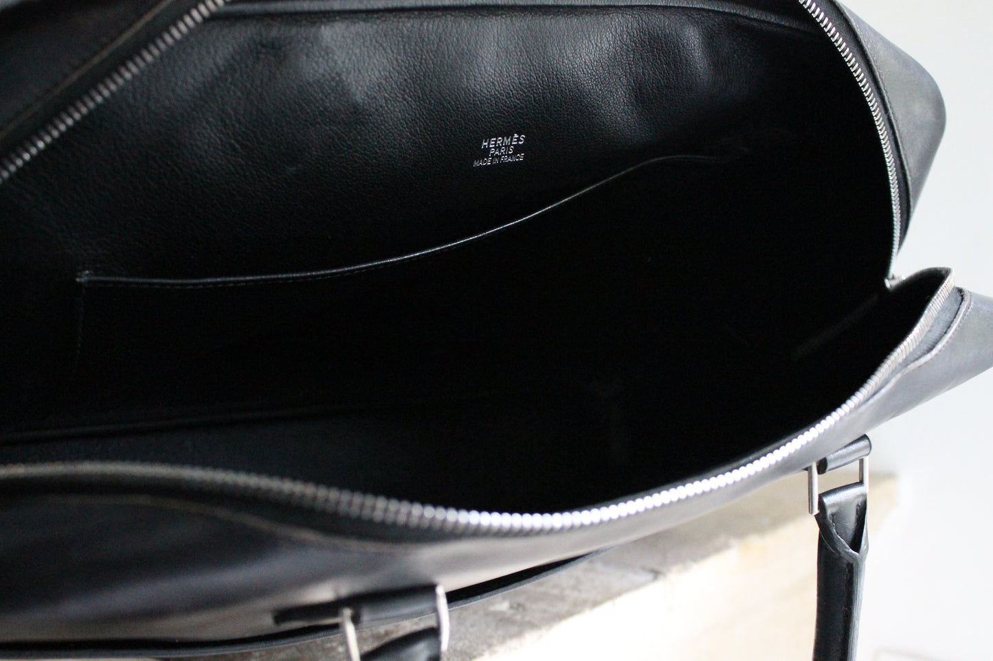 Hermès cartable modèle plume en box noir