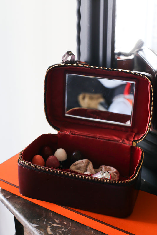 Trousse de toilette Hermès modèle Vanity PM en cuir bordeaux
