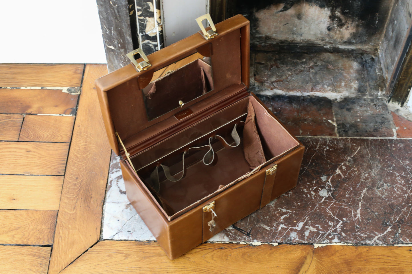 Balmain vanity-case en cuir couleur camel