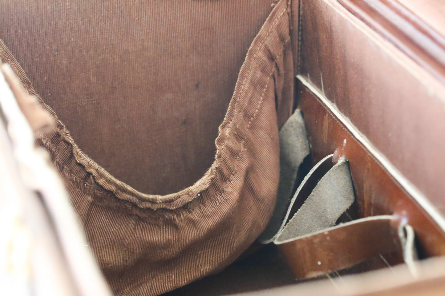 Balmain vanity-case en cuir couleur camel