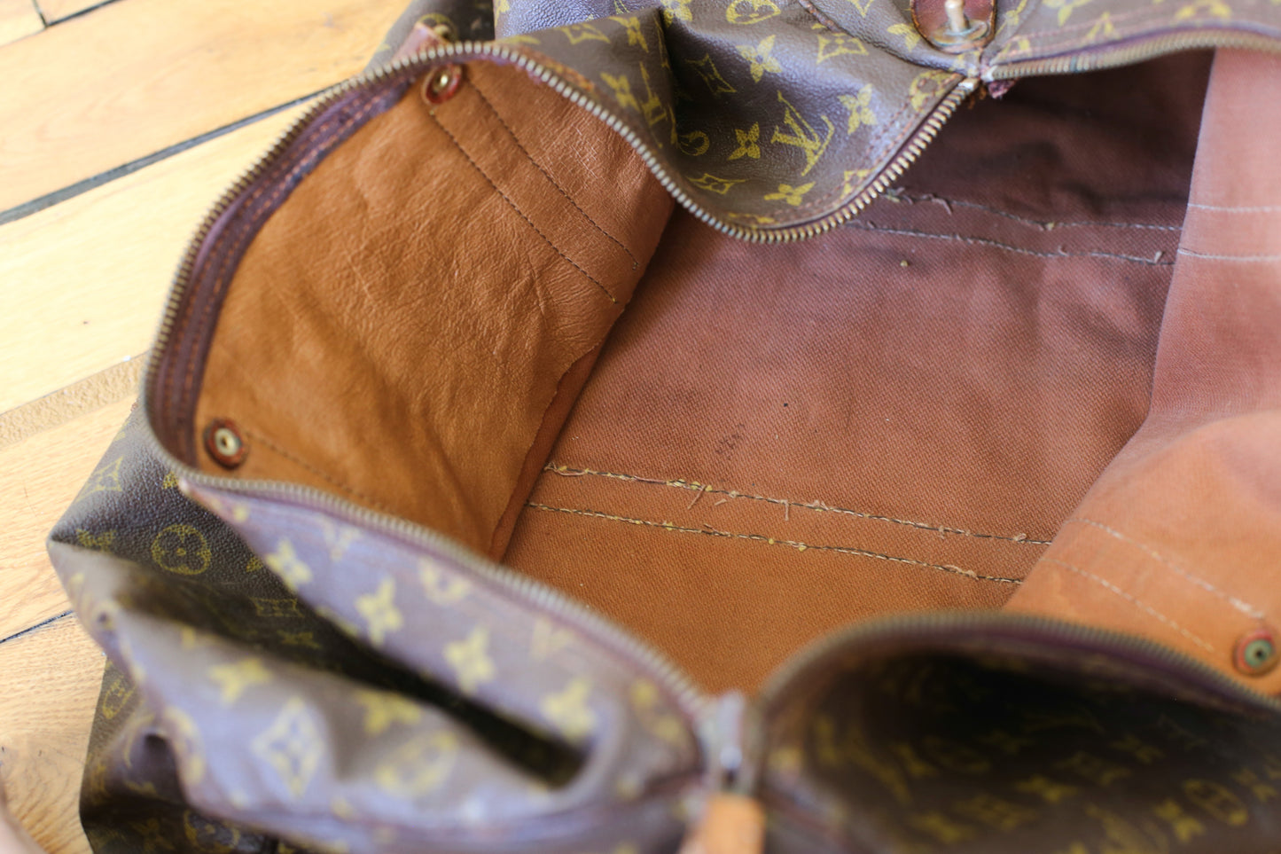 Louis Vuitton sac de voyage modèle Keepall vintage