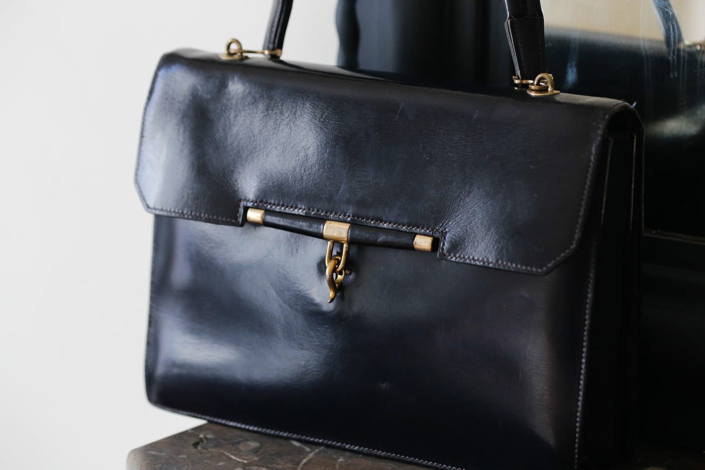Hermès sac à main en cuir box bleu modèle Palonnier