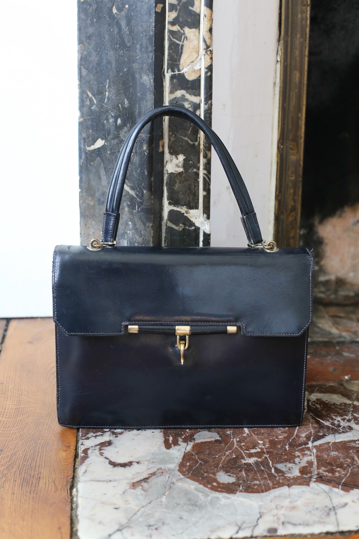 Hermès sac à main en cuir box bleu modèle Palonnier