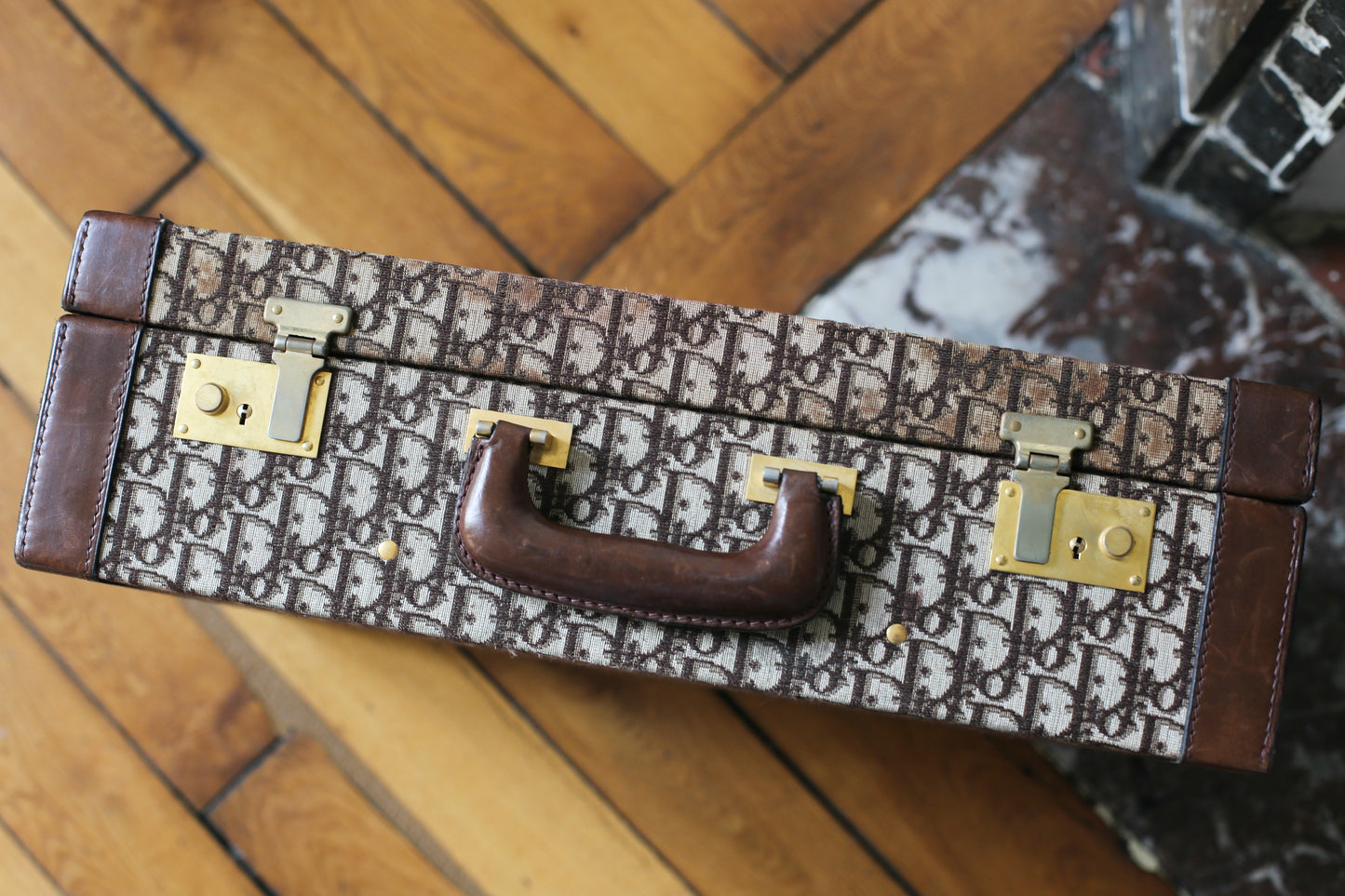 Valise rigide vintage Dior motif Dior oblique