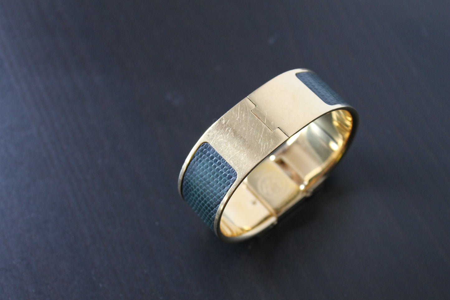 Hermès montre modèle loquet plaqué or
