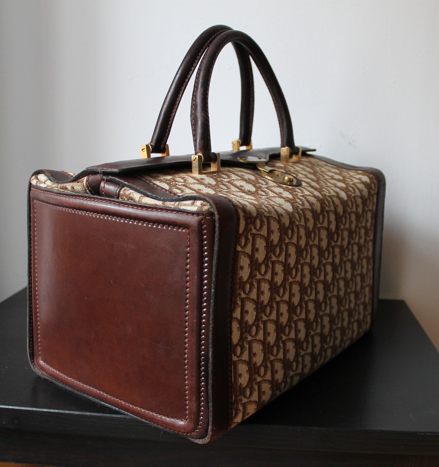 Dior vanity - trousse de toilette vintage en toile et cuir années 1970