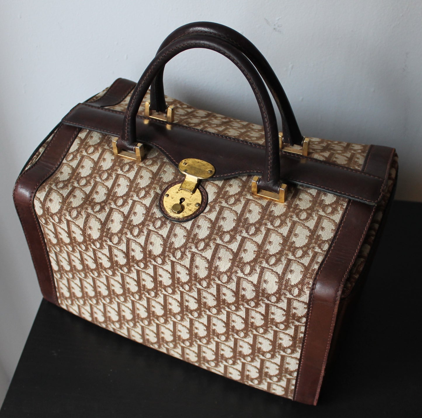 Dior vanity - trousse de toilette vintage en toile et cuir années 1970