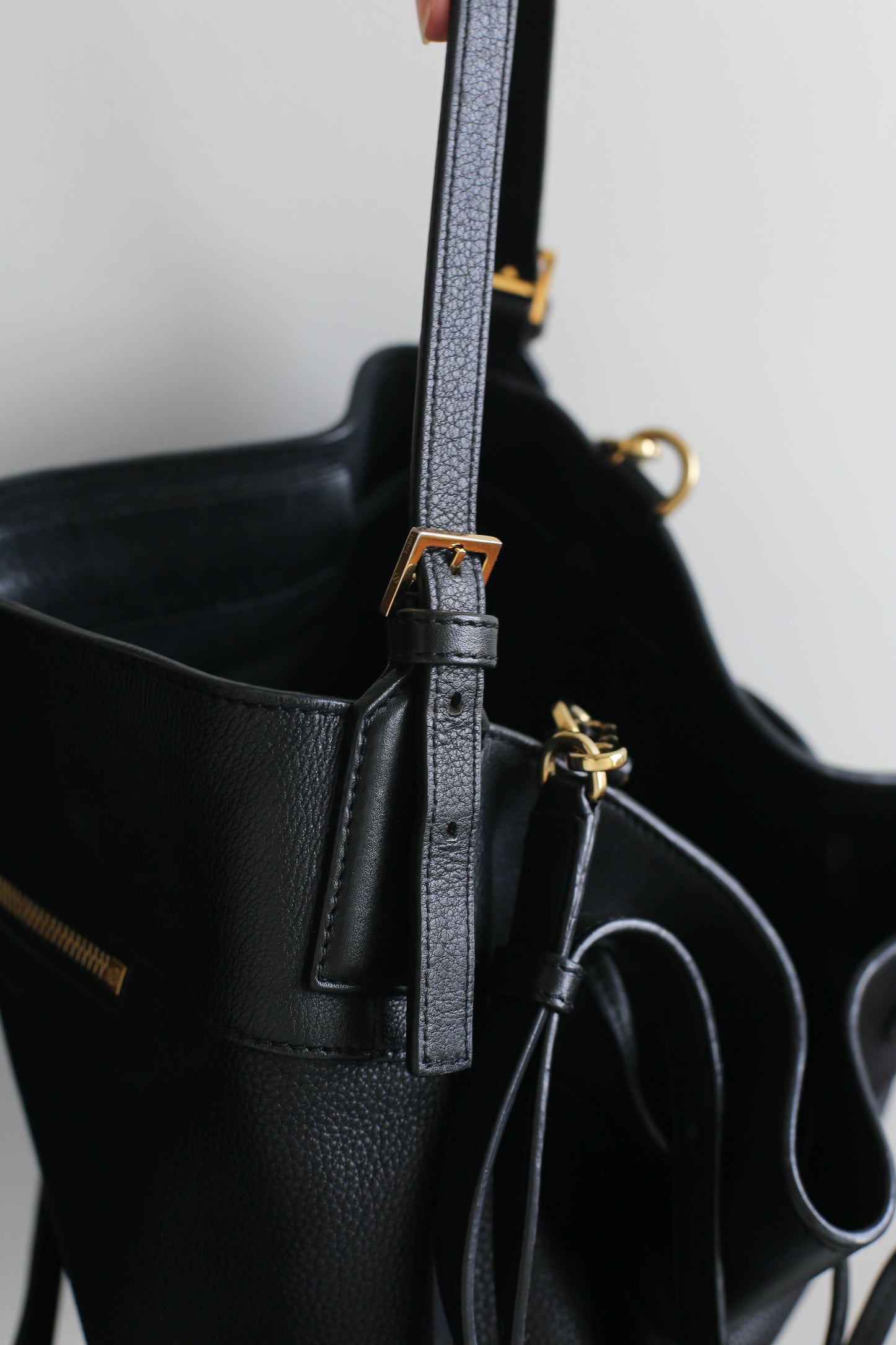 Loewe sac à main modèle balloon en cuir grainé noir