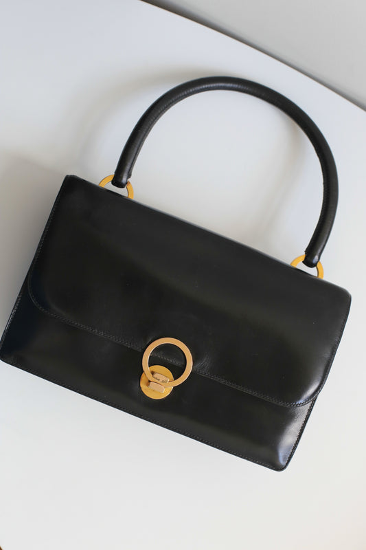 Hermès sac à main modèle ring en box noir