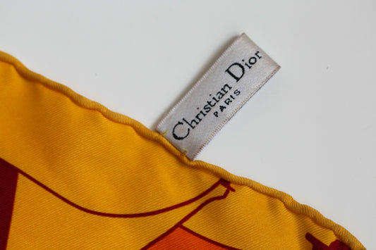 Dior carré en soie motif saddle