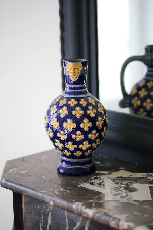 Aiguière en majolique néo-renaissance Minton Angleterre 1870