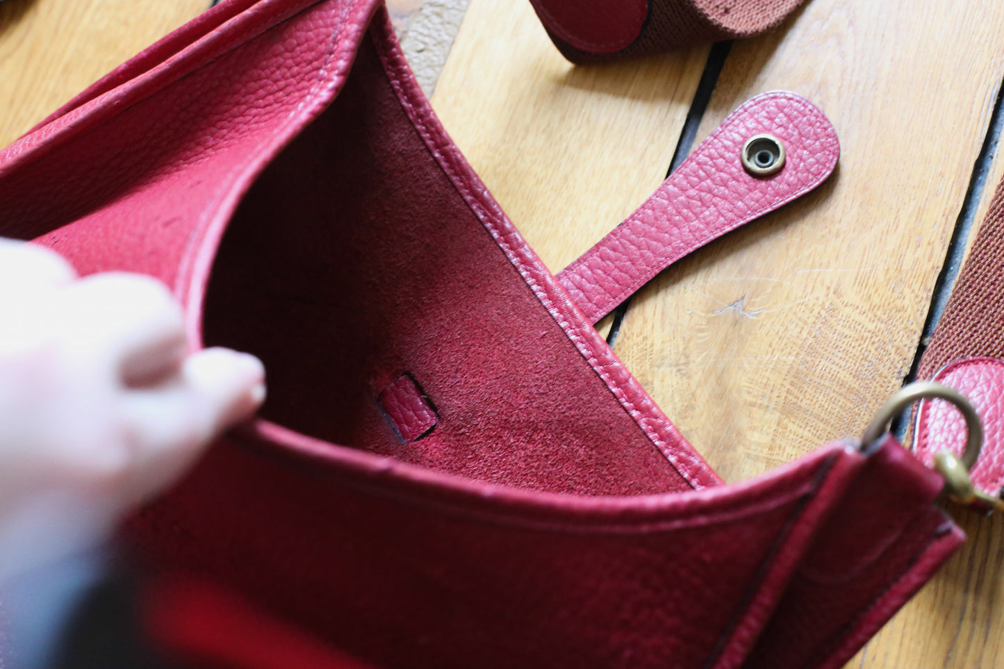 Hermès sac à main vintage modèle Evelyne cuir rouge bordeaux