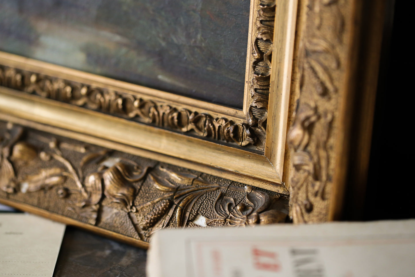 Peinture "amour à la tombée de la nuit" dans un cadre art nouveau