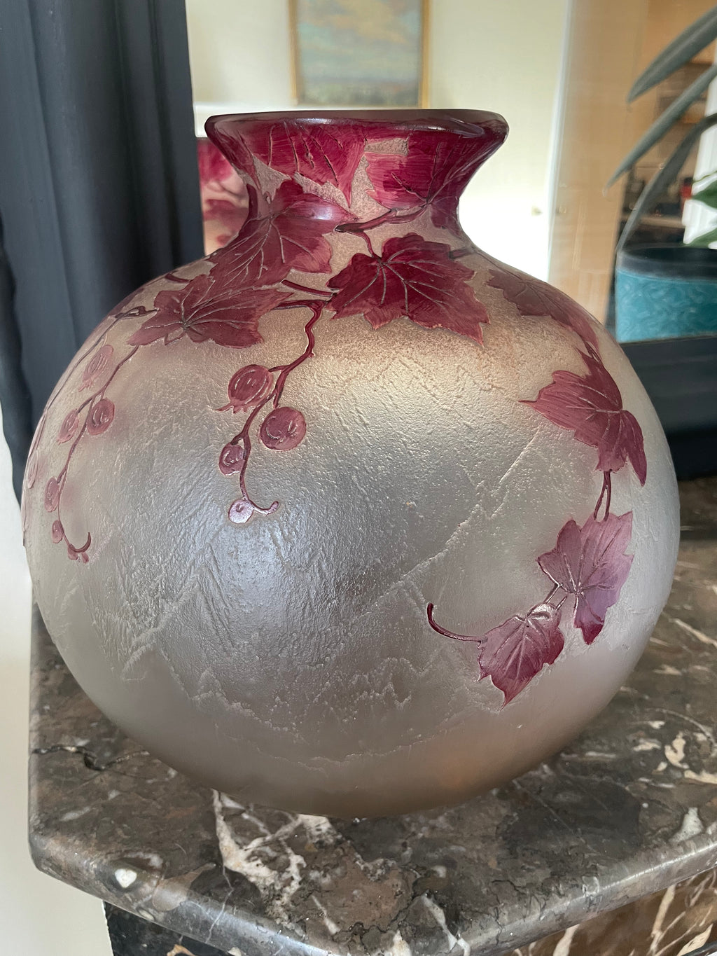 François Théodore Legras (1839 - 1916) vase boule  de la série Rubis