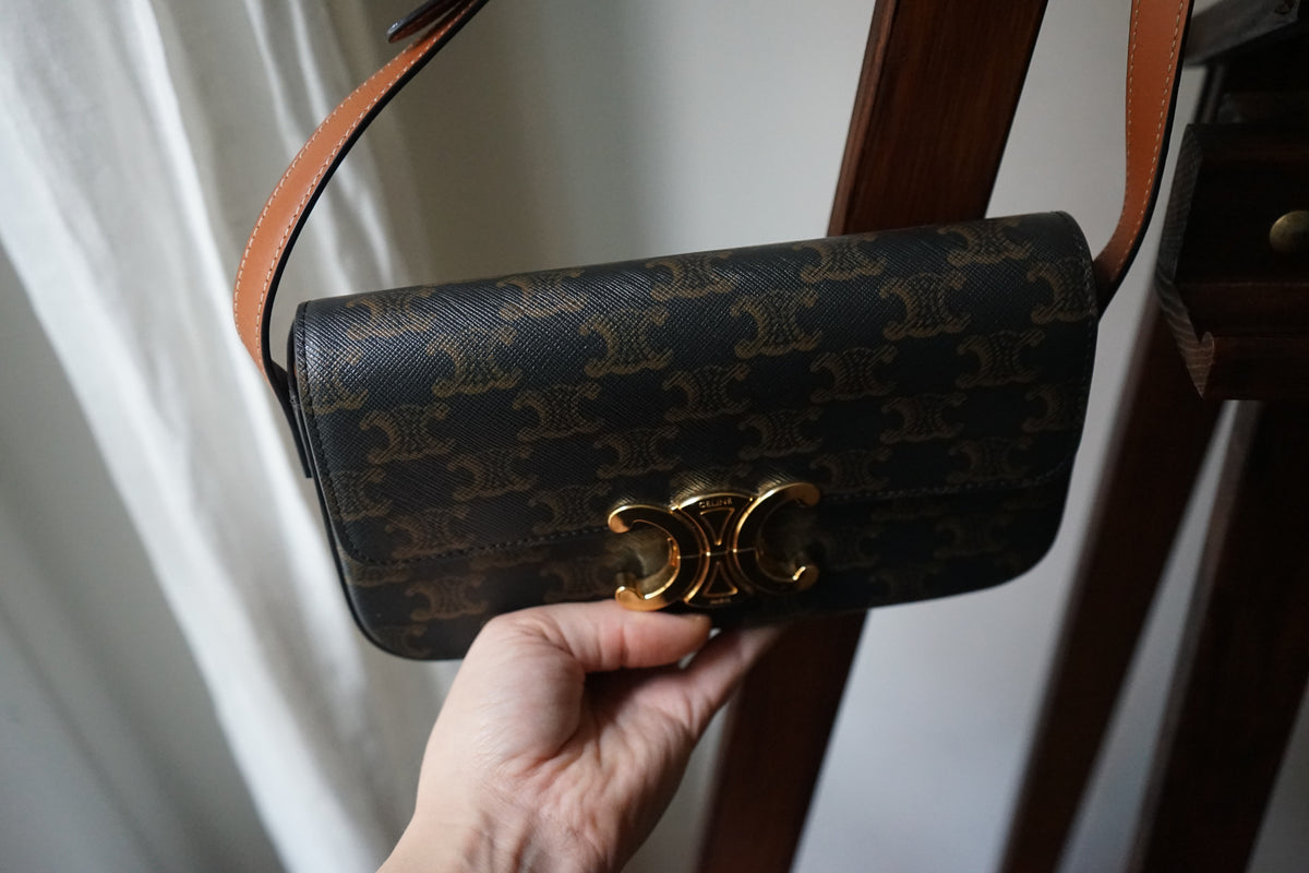 Celine sac à main Triomphe en toile imprimée et veau camel