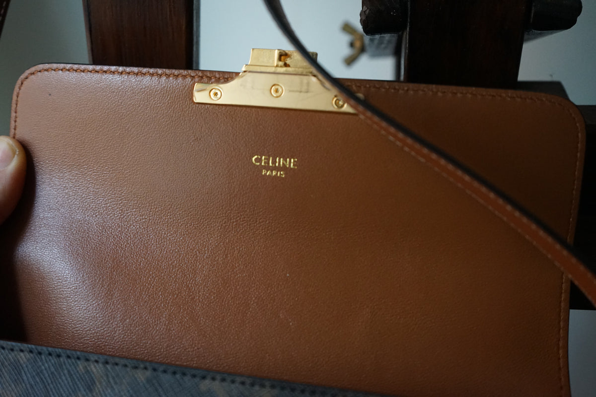 Celine sac à main Triomphe en toile imprimée et veau camel