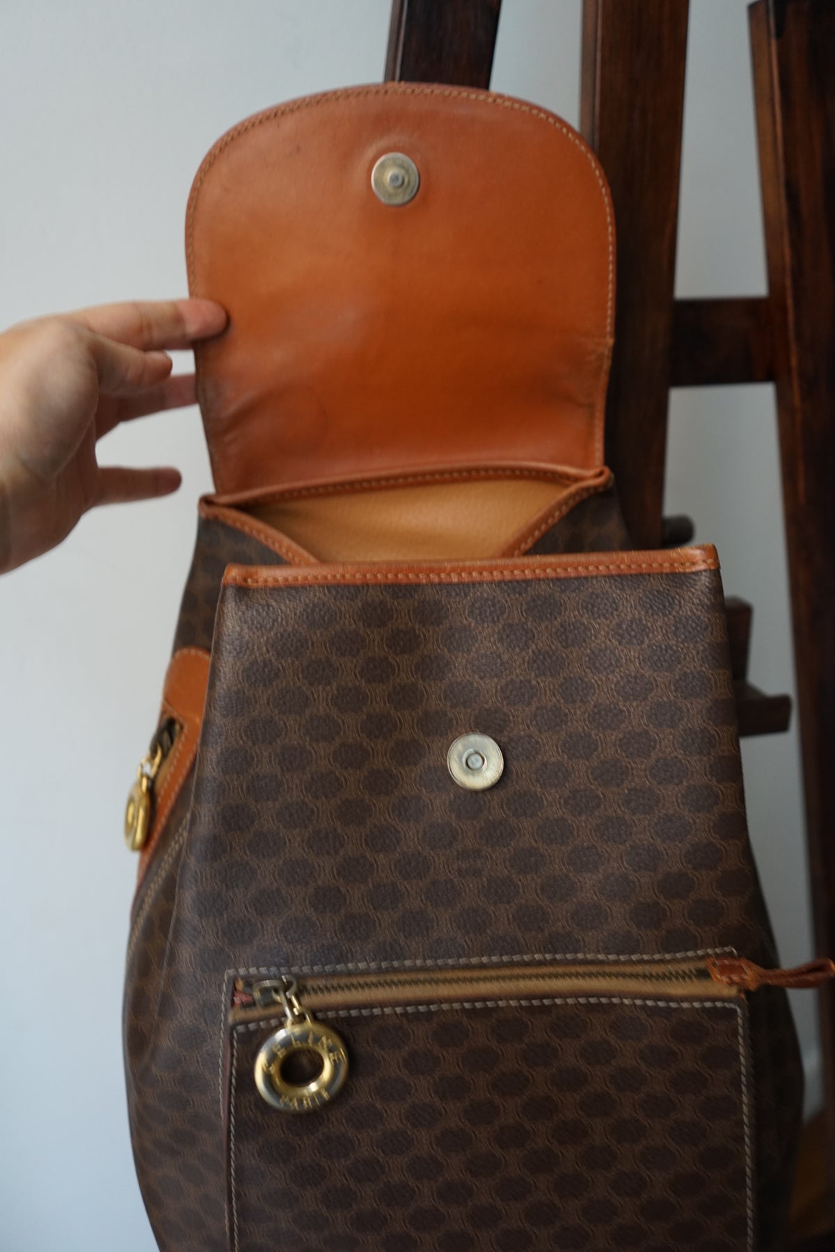 Céline sac à dos en cuir et toile triomphe