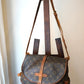 Louis Vuitton sac à main modèle Saumur en toile et cuir
