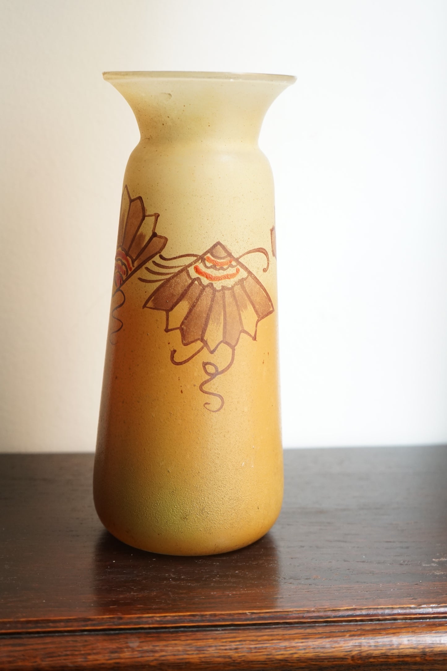 Legras vase en verre émaillé orangé art déco
