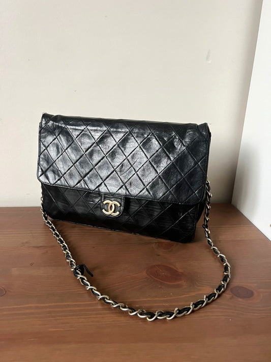 Chanel sac à main vintage en cuir noir