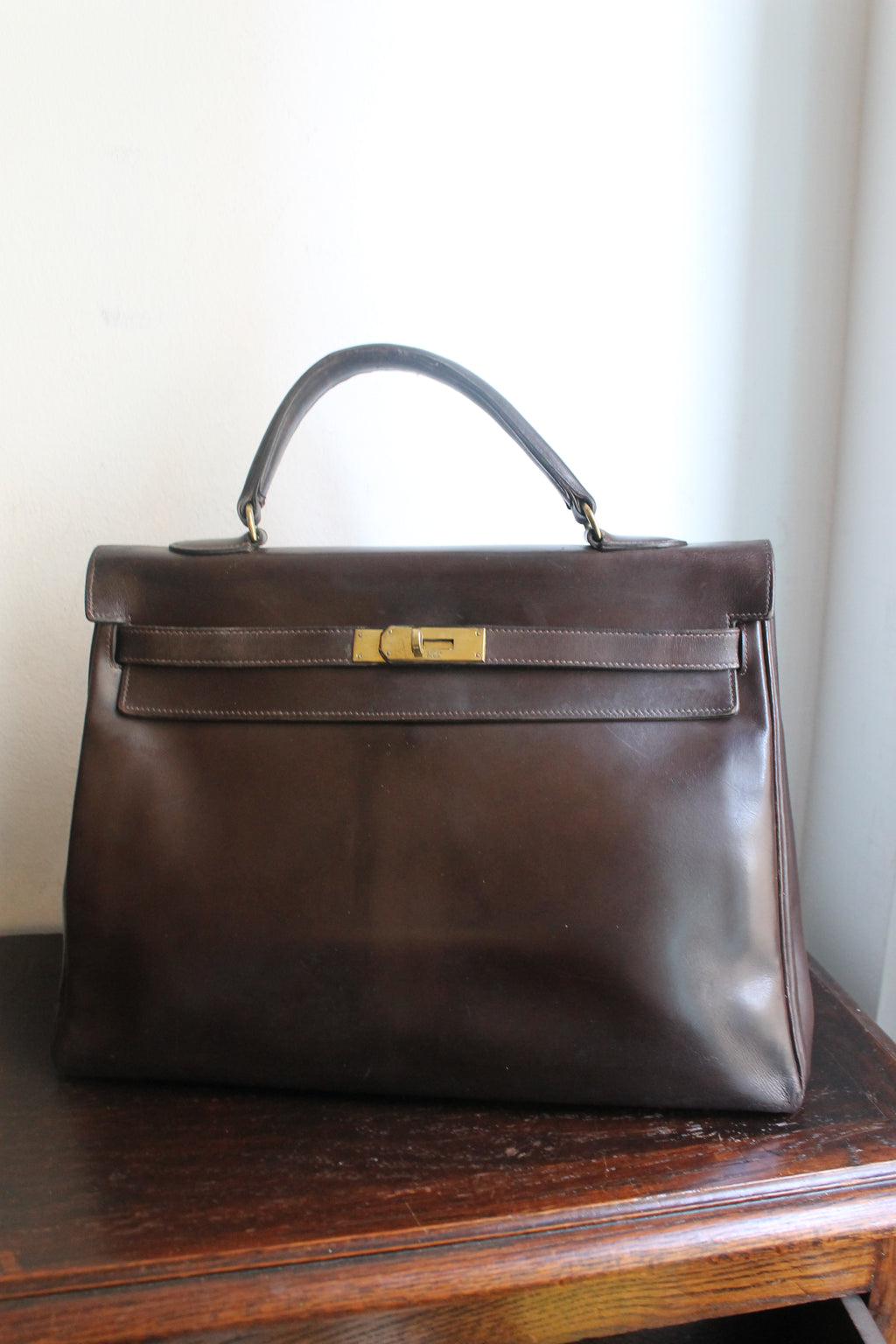 Hermès sac à main modèle Kelly 35 en cuir box marron