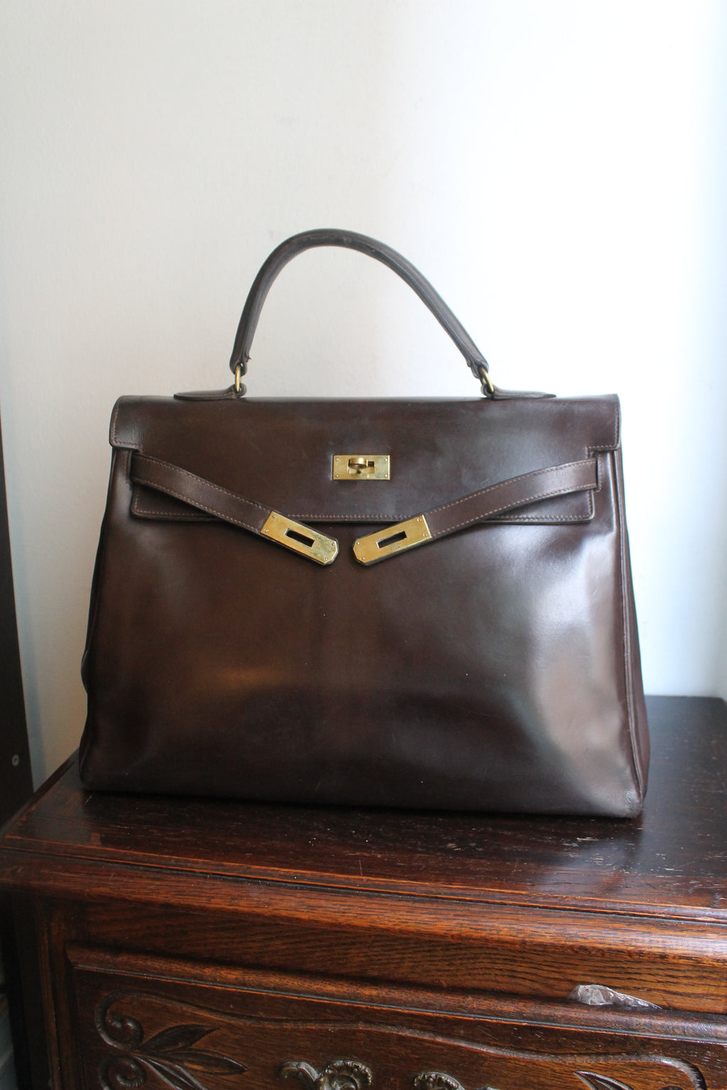 Hermès sac à main modèle Kelly 35 en cuir box marron