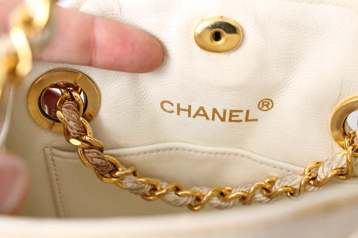 Chanel sac minaudière octogonal en soie et cuir
