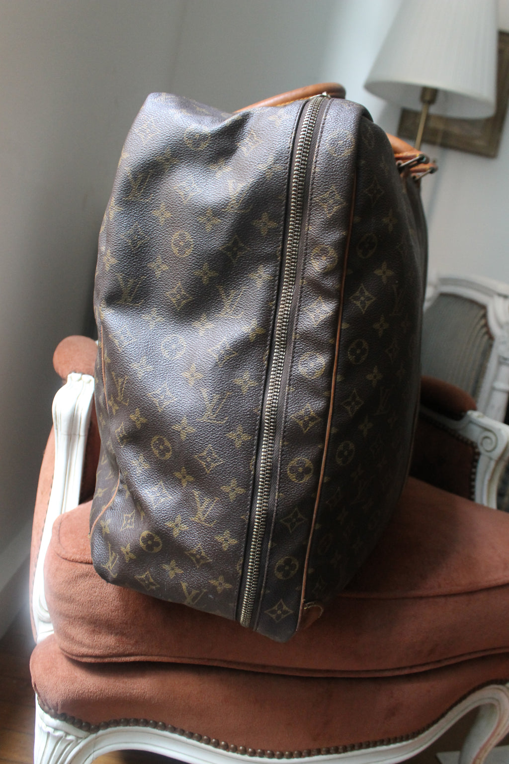 Louis Vuitton valise modèle Sirius en toile monogram et cuir