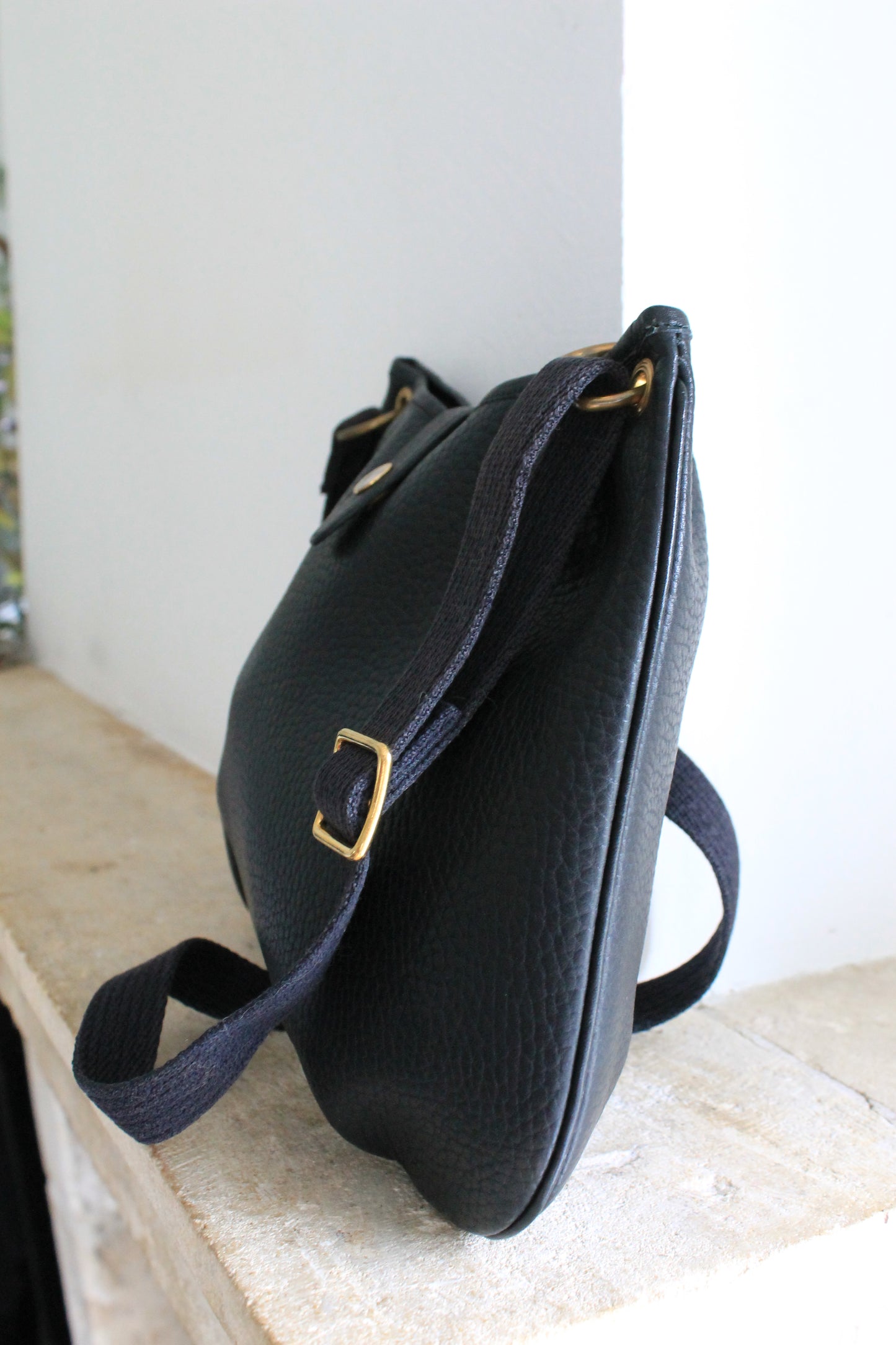 Hermès sac à main modèle rodéo cuir noir