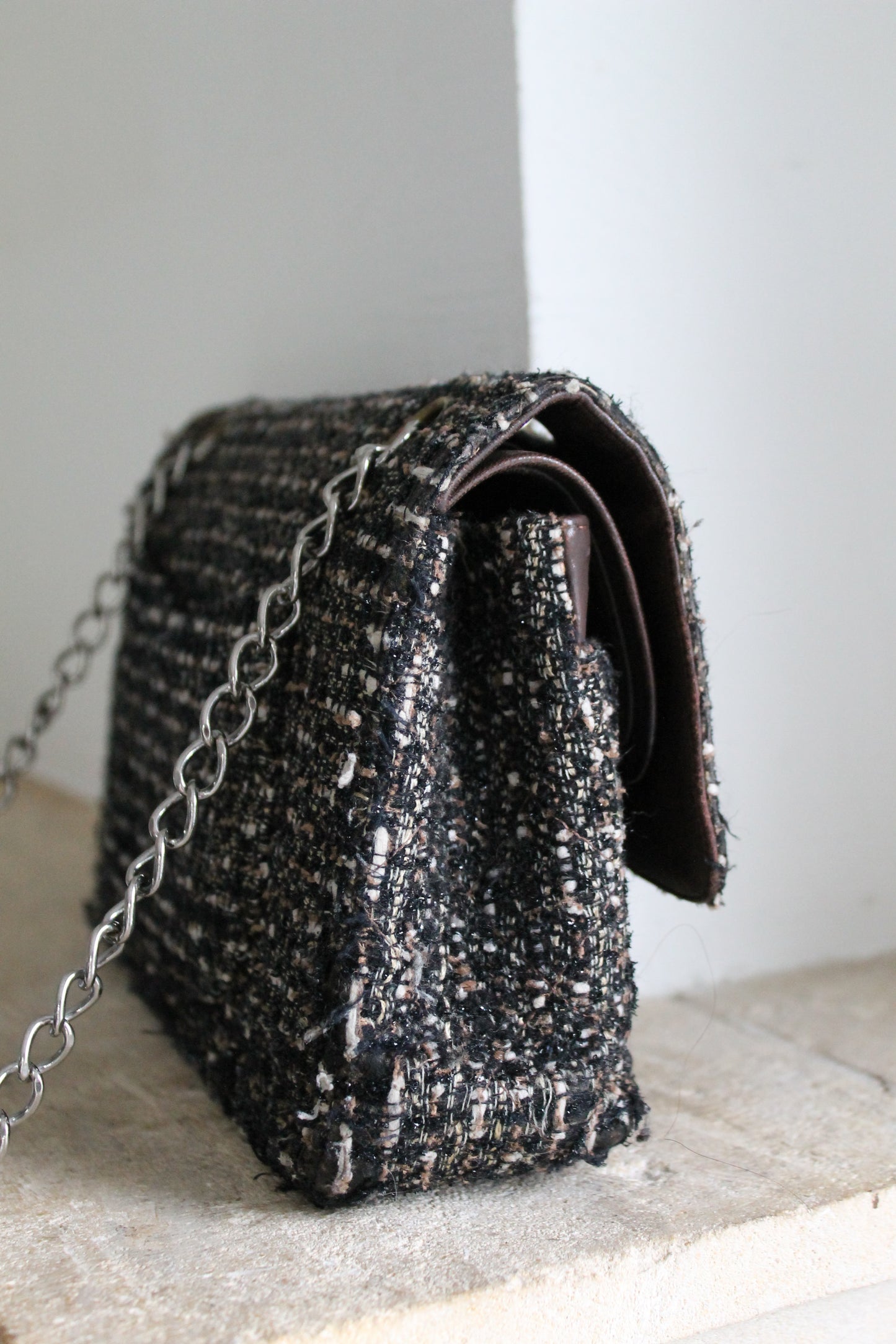 Chanel sac à main modèle Timeless en tweed et cuir