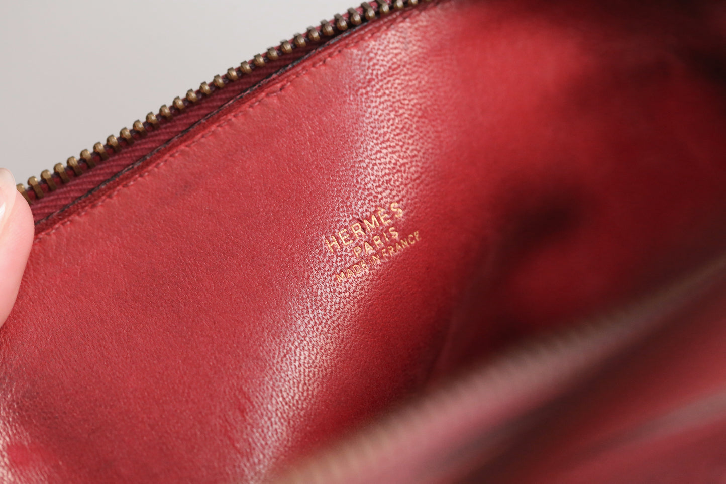 Hermès Paris modèle bolide 35 en cuir courchevel bordeaux