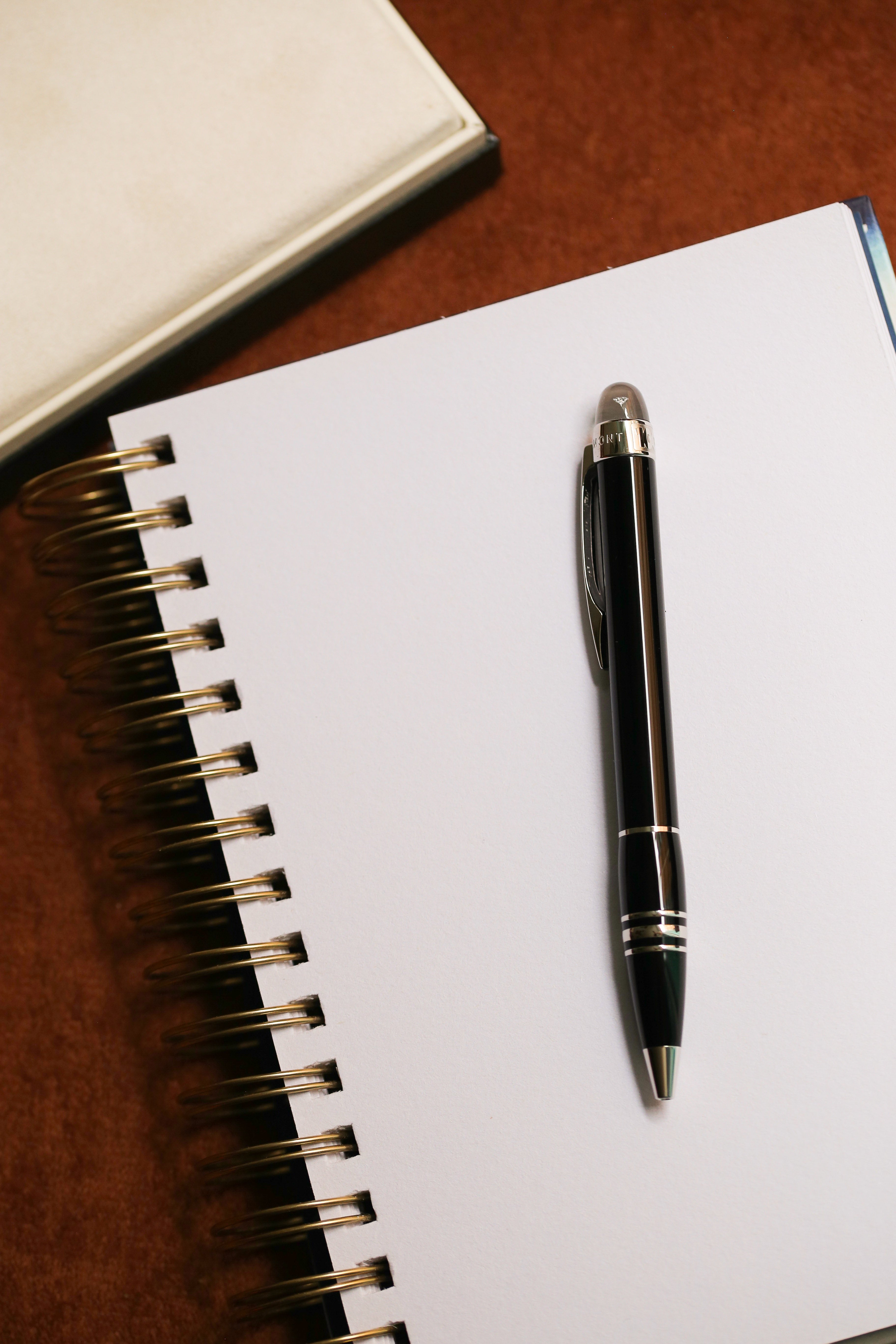 Montblanc stylo à bille édition 100 years Soulmakers