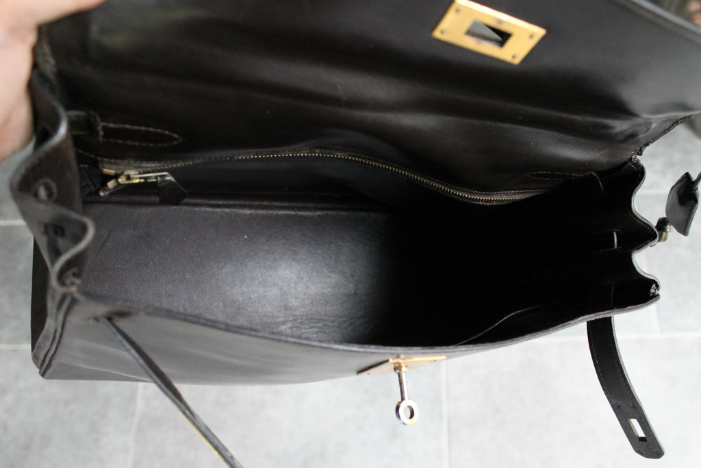 Hermès sac à main vintage modèle Kelly 32 en cuir marron foncé