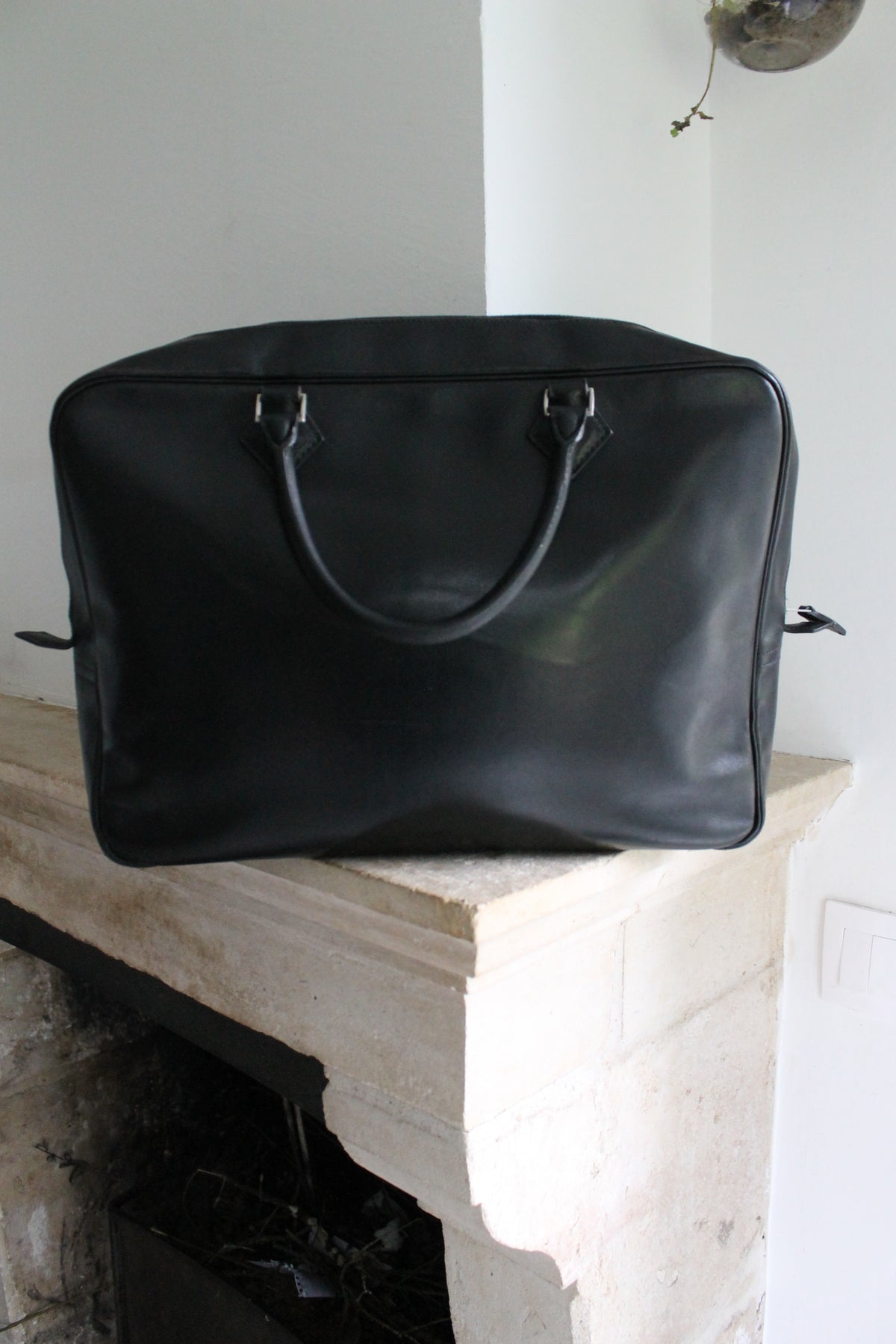 Hermès cartable modèle plume en box noir