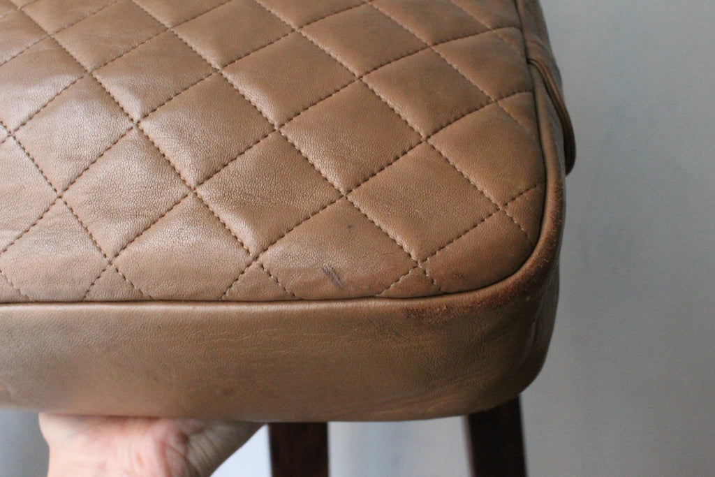 Chanel sac à main modèle Caméra en cuir beige