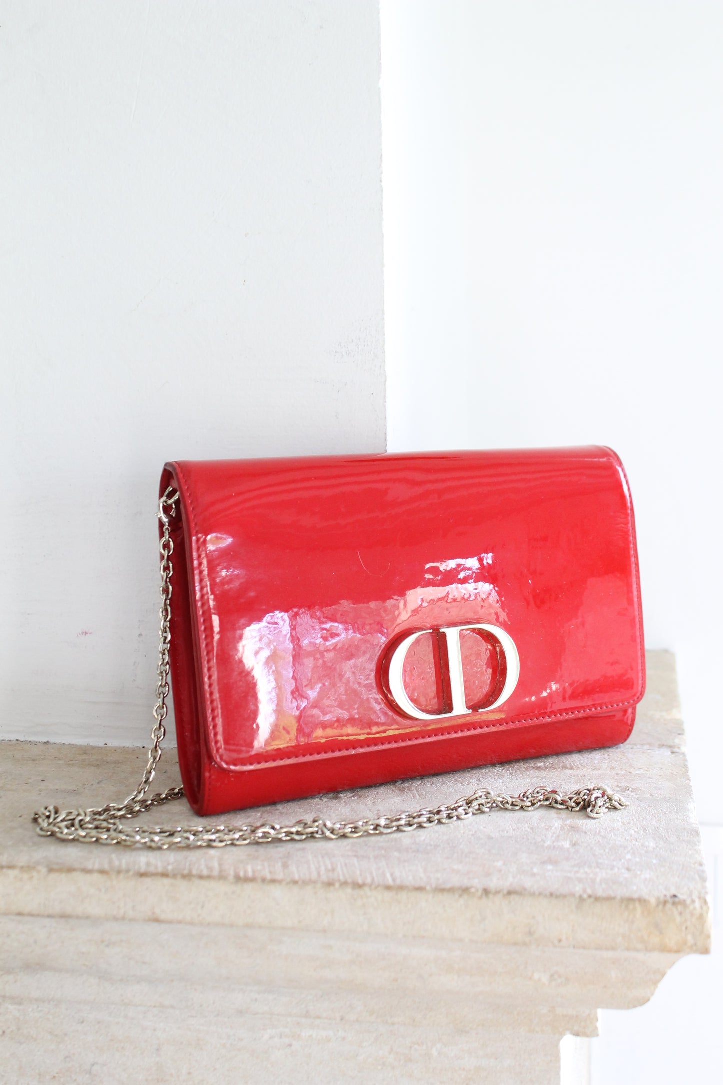 Christian Dior sac à main 30 Montaigne en cuir verni rouge