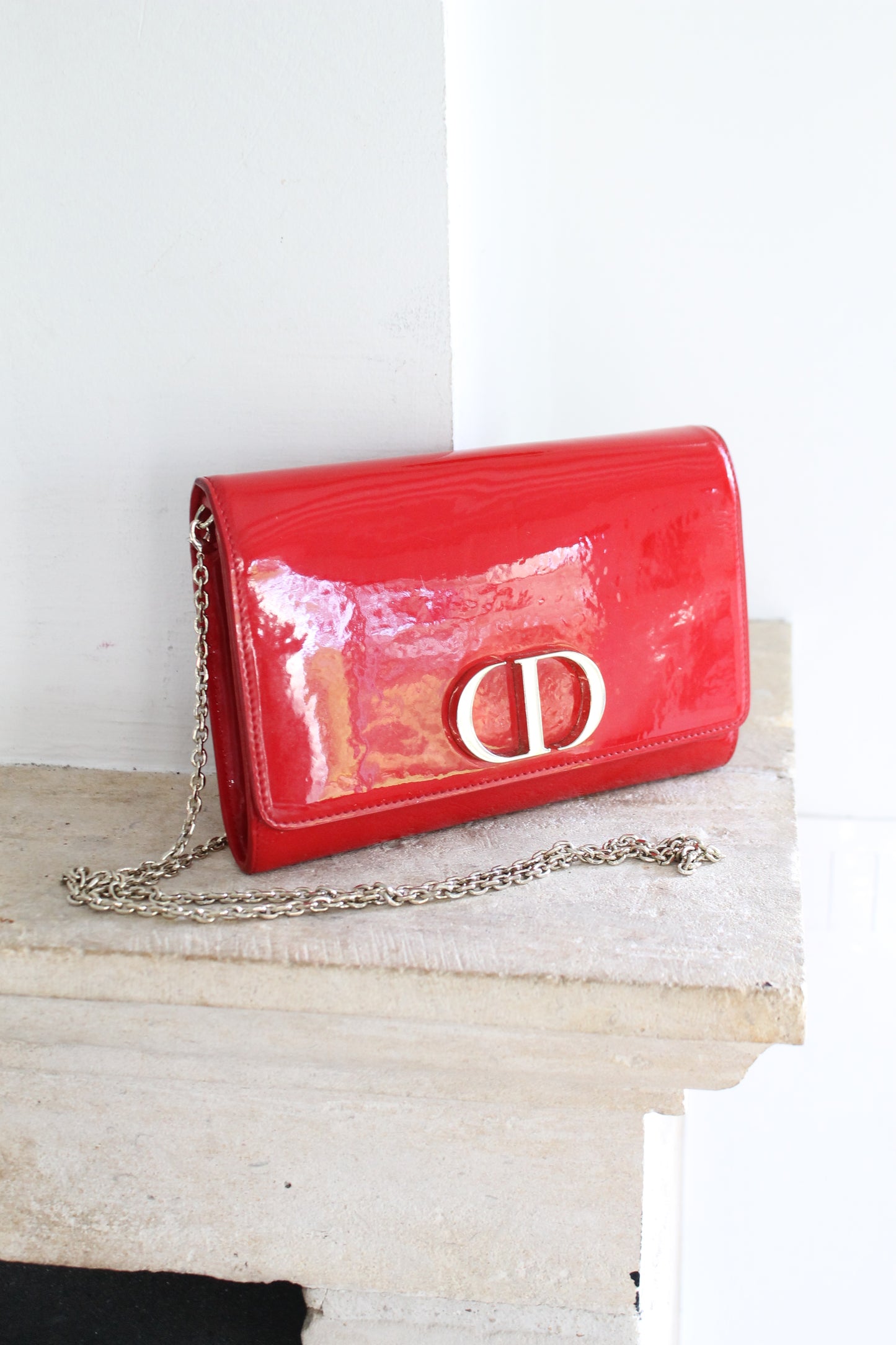 Christian Dior sac à main 30 Montaigne en cuir verni rouge