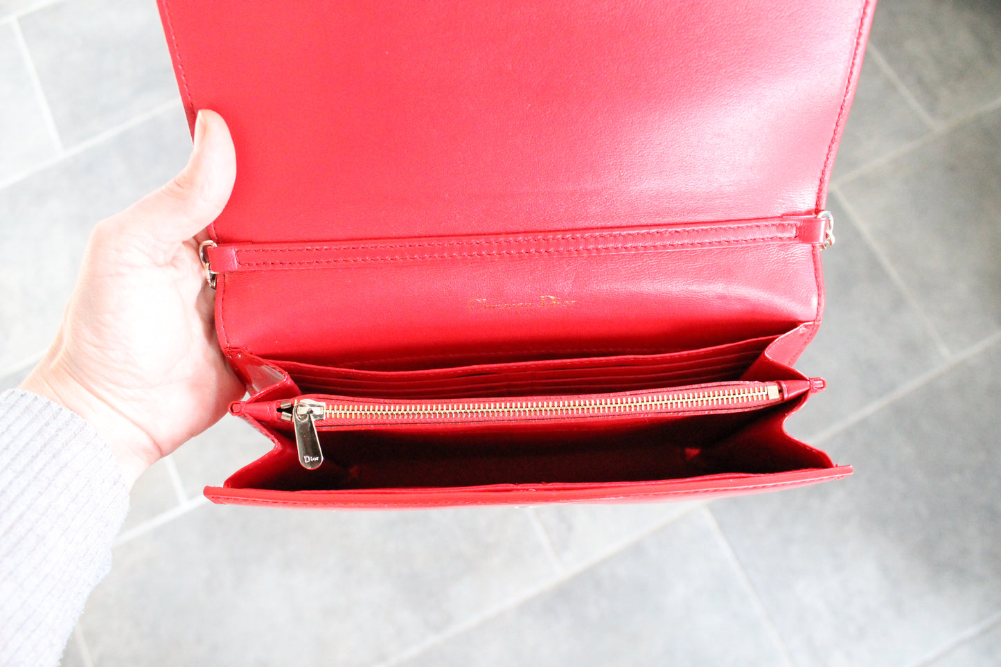 Christian Dior sac à main 30 Montaigne en cuir verni rouge