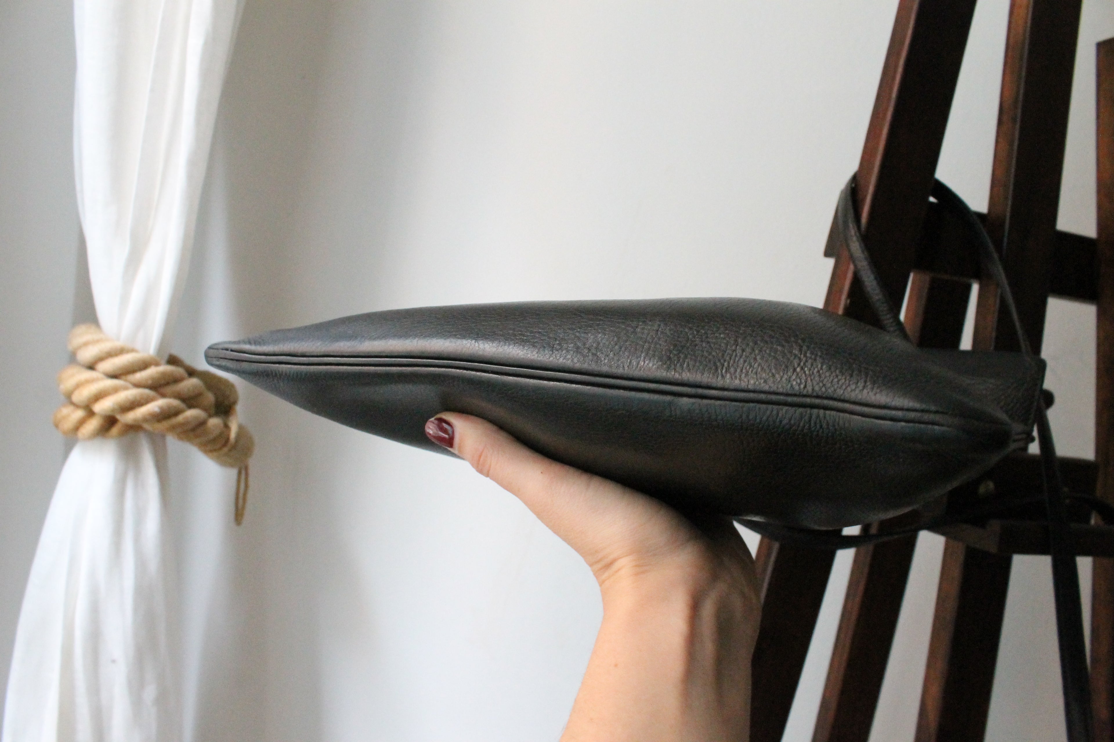 Hermès sac à main modèle Aline vintage en cuir noir