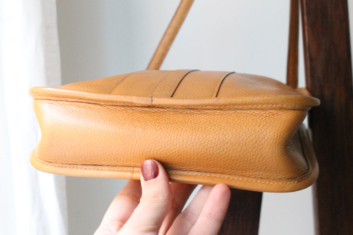 Hermès sac à main modèle Mors en cuir camel