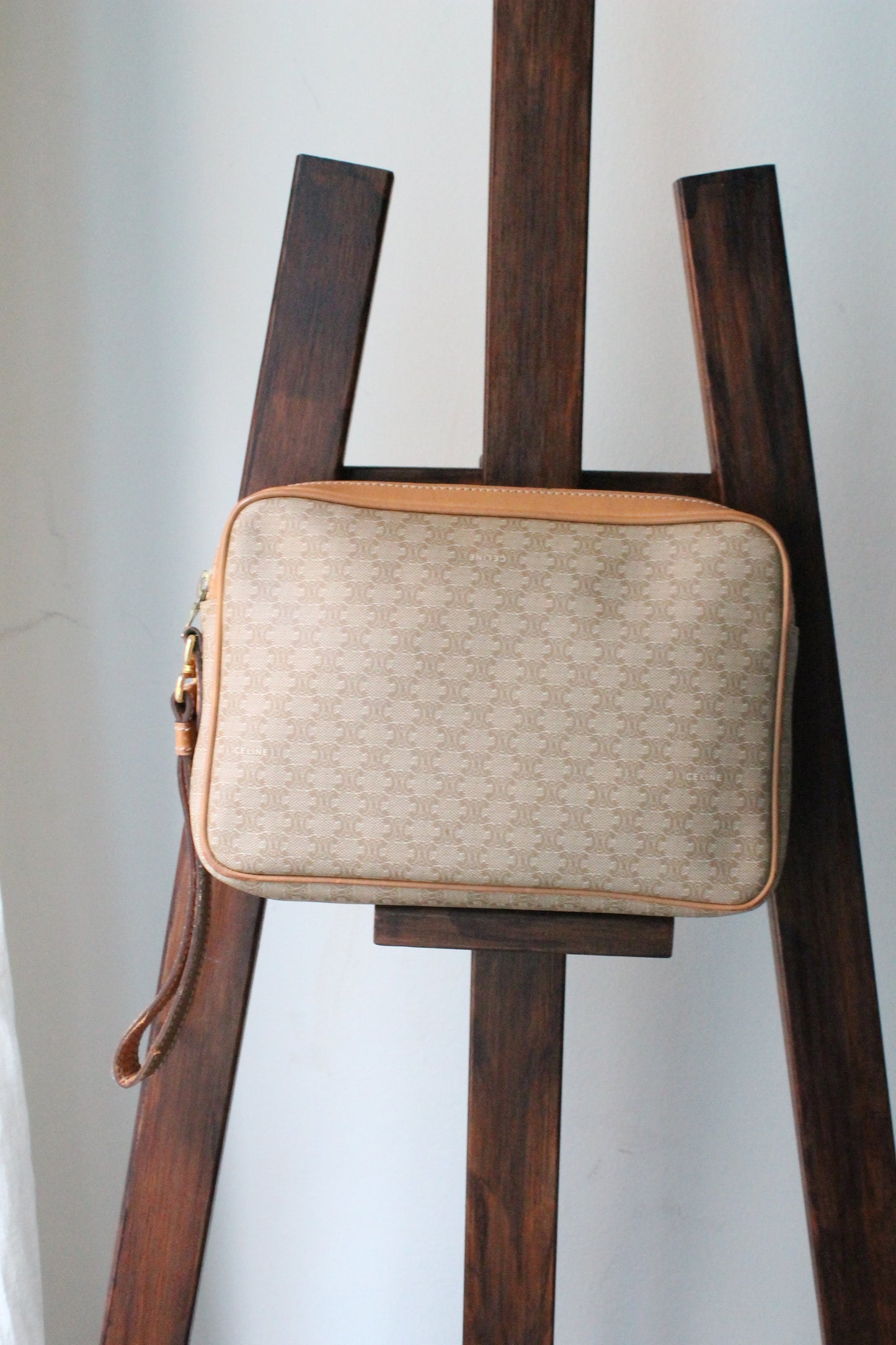 Céline pochette en toile et cuir motif triomphe