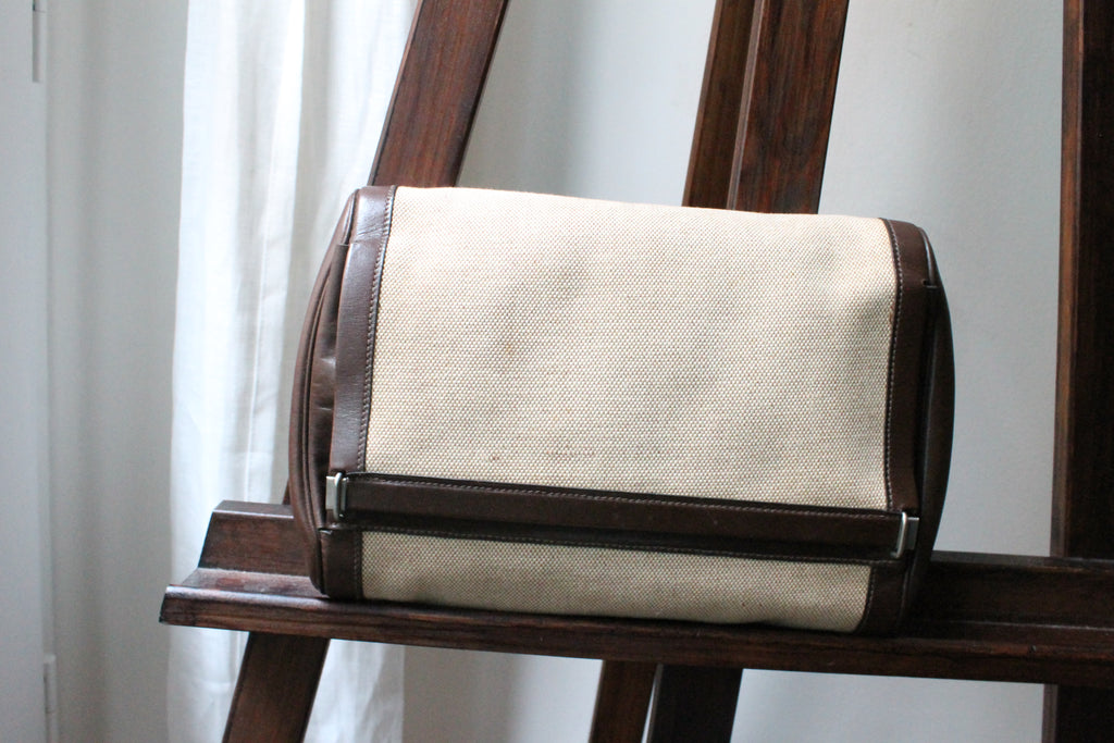 Trousse de toilette Hermès en toile beige et cuir marron