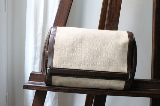 Trousse de toilette Hermès en toile beige et cuir marron