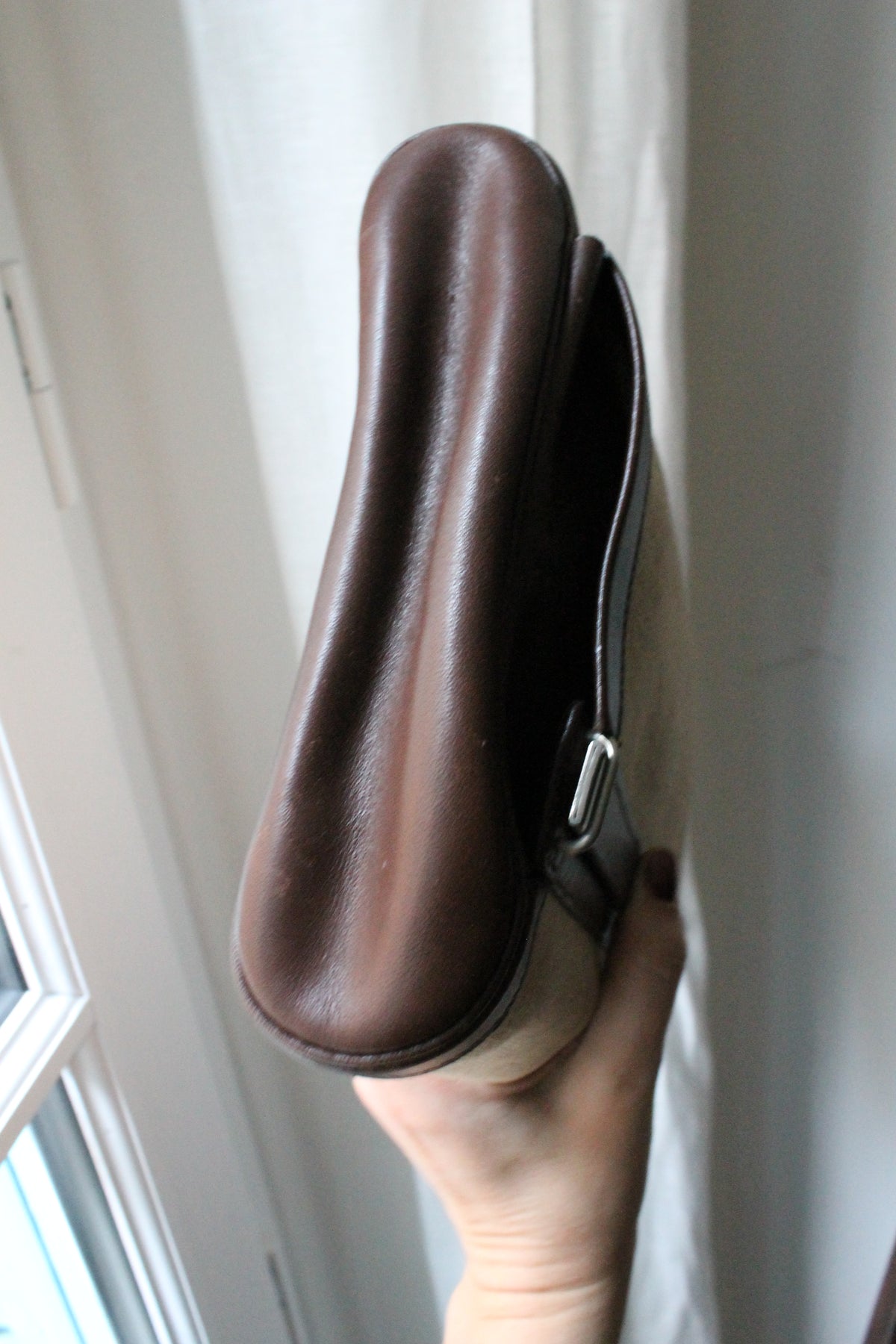 Trousse de toilette Hermès en toile beige et cuir marron
