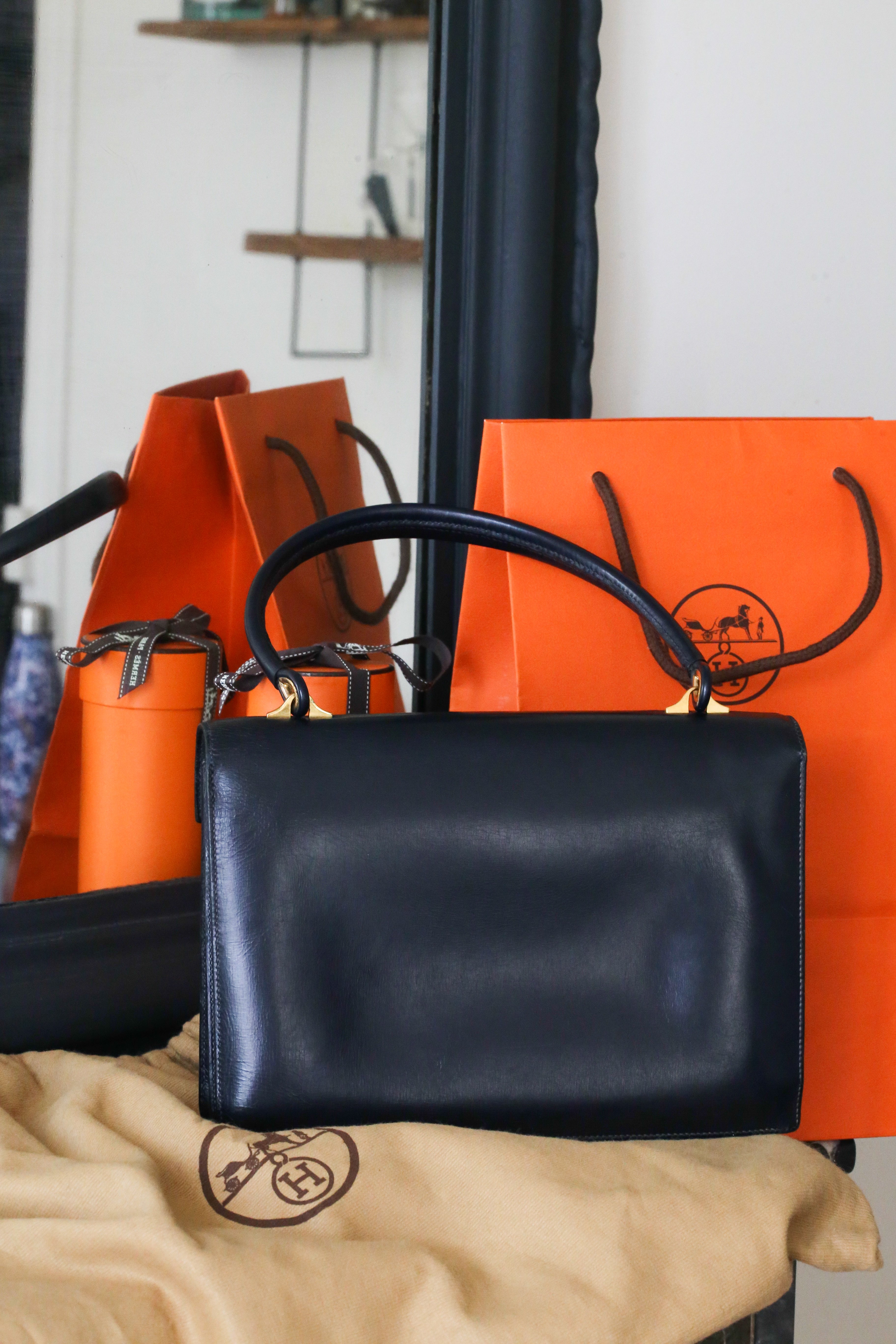 Sac à main Hermès vintage en box marine