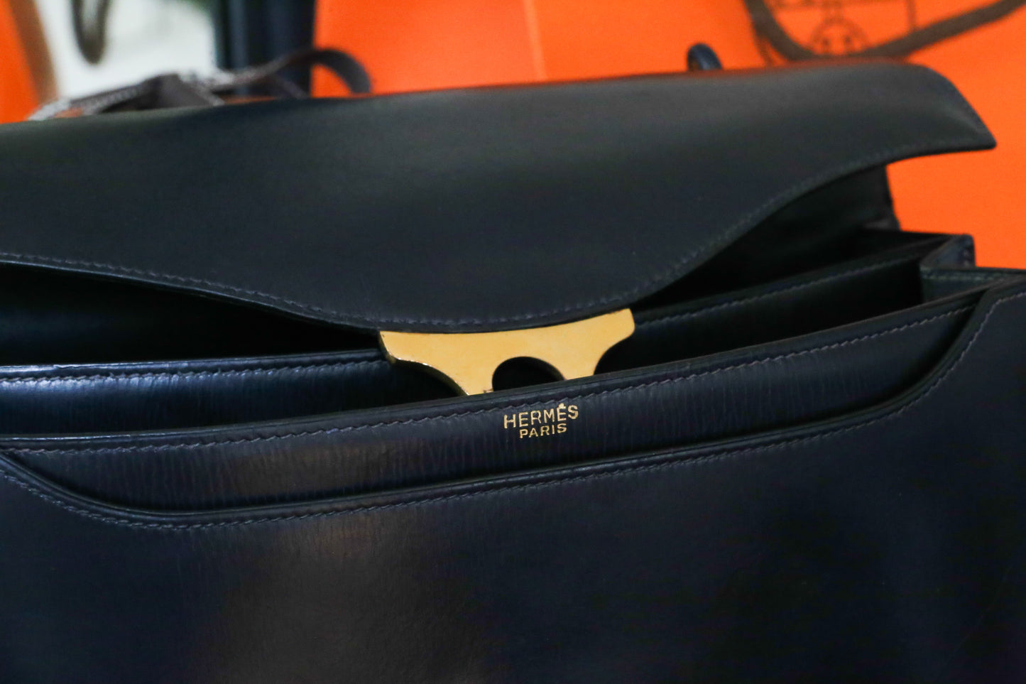 Sac à main Hermès vintage en box marine