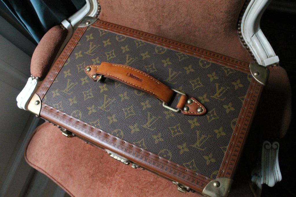 Louis Vuitton vanity en forme de malle en toile monogram